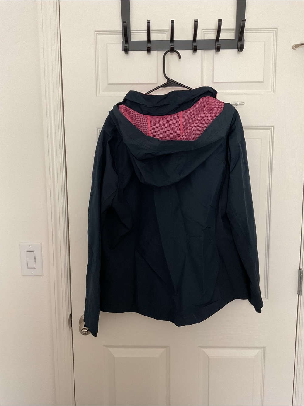 Hollister Dark Navy Hooded Shell Jacket with Pink Trim - Picture 5 of 5
